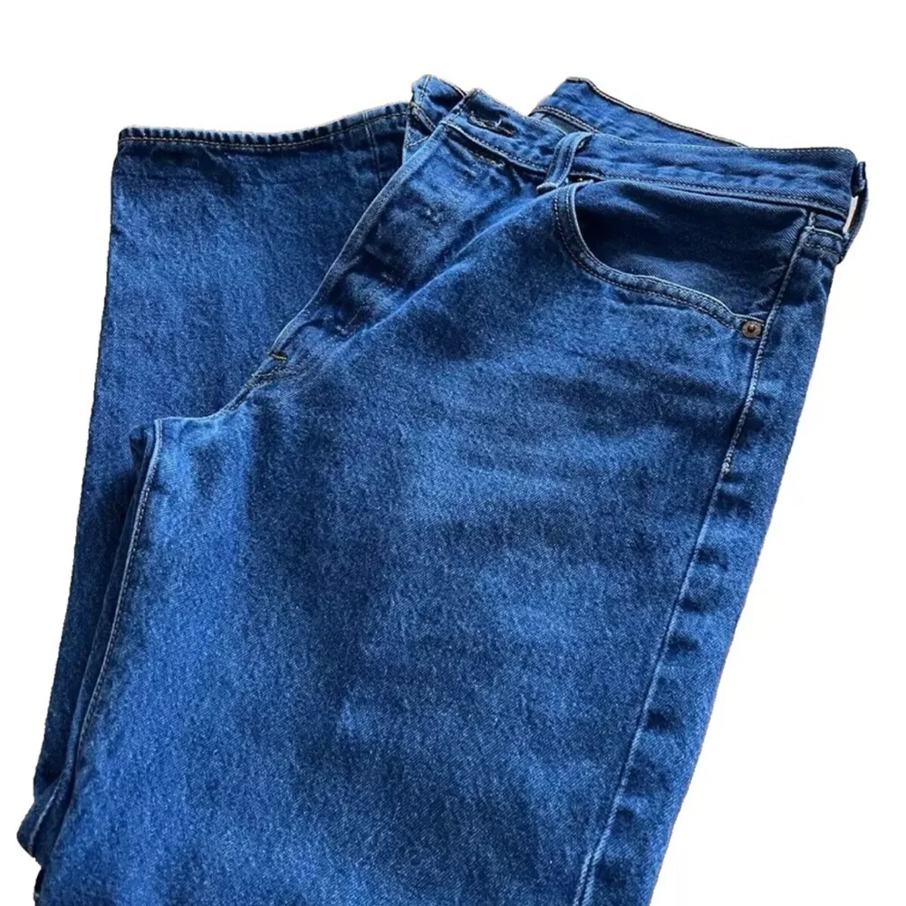 Levi's Men’s 501 Jeans tag 36 X 30 (actual 32 X 28) Indigo blue